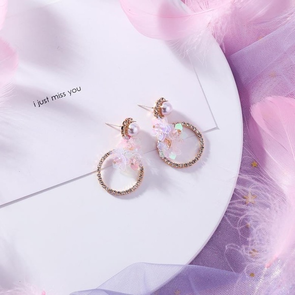 ❤️️NEW UNIQUE Flower Hoop Handmade Earrings F19 - Picture 2 of 2